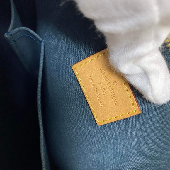 Louis Vuitton Alma Vernis Pm - Picture 6 of 11